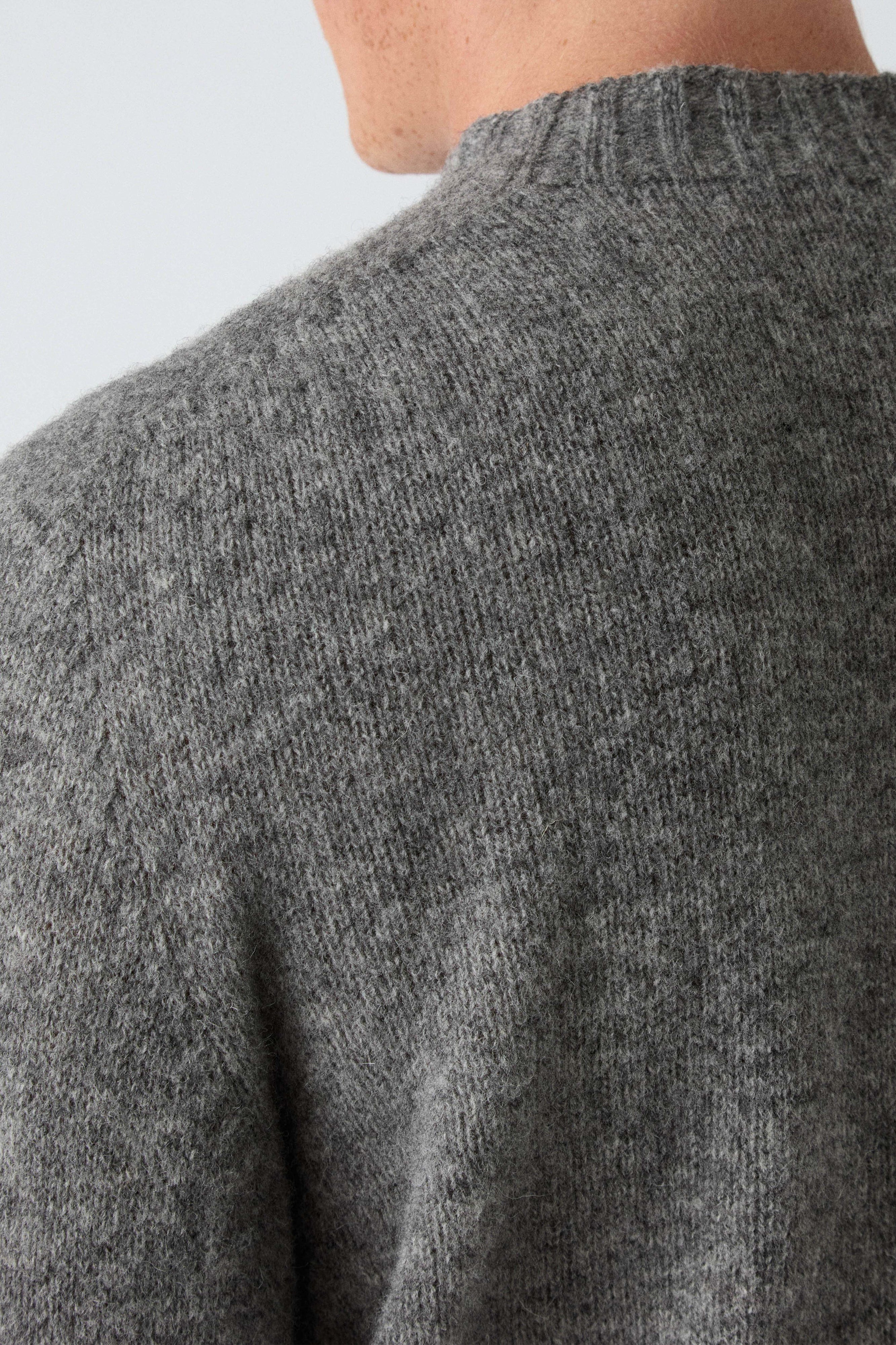 Birger Shaggy Crew Neck - Flannel Grey - Image 3