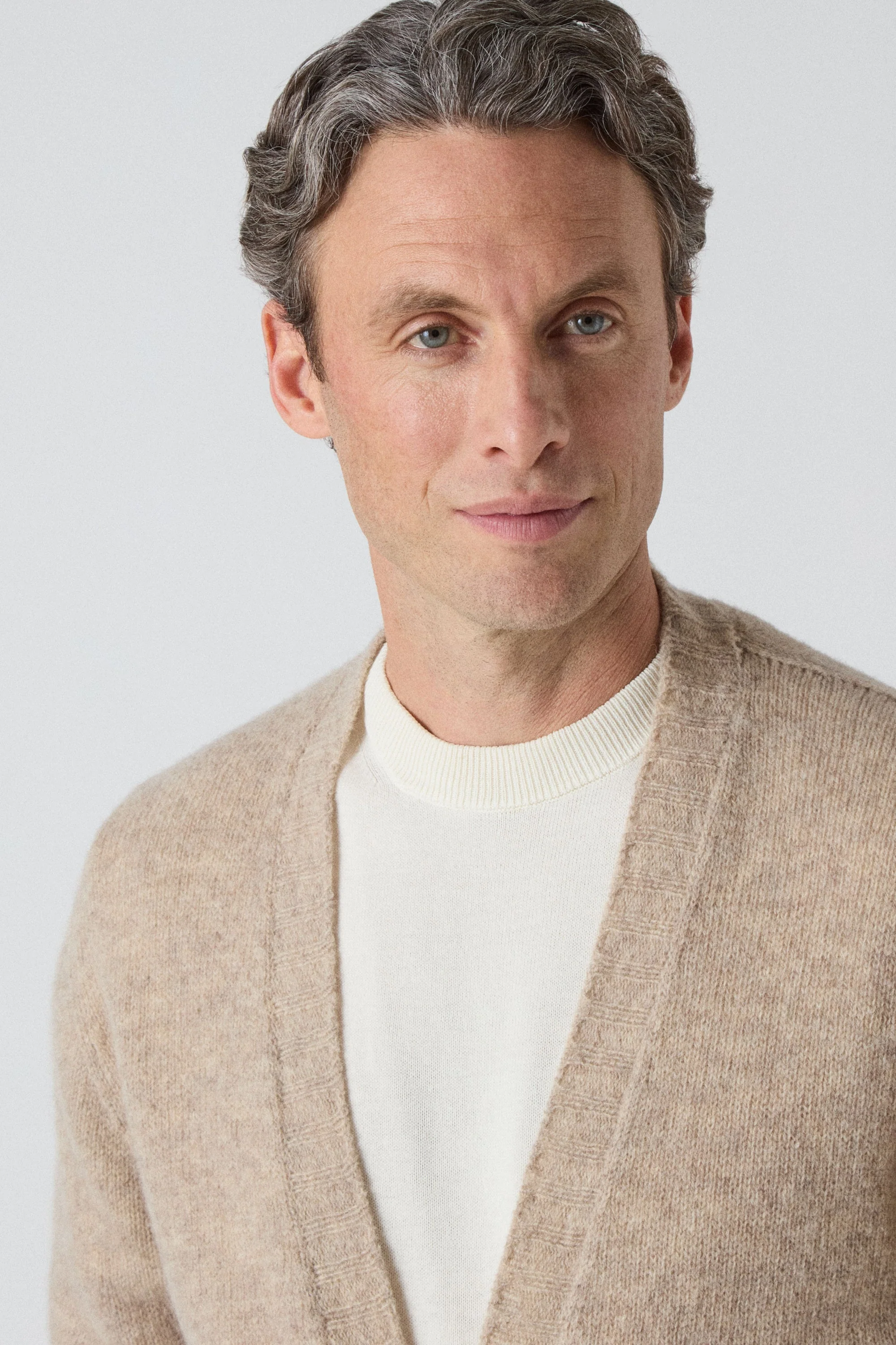 Bosse Shaggy Cardigan - Oatmeal - Image 4